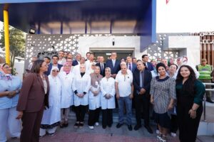 رئيس الحكومة عزيز أخنوش يشرف على افتتاح 32 مؤسسة صحية بجهة سوس ماسة، بما في ذلك مراكز لصحة الشباب والترويض الصحي، لتعزيز العرض الصحي وتلبية احتياجات السكان.
