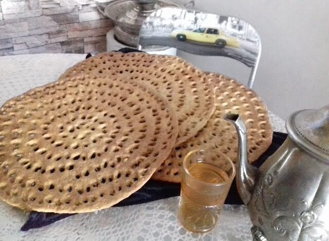 "الرقاق" بدبدو.. أكلة عريقة شاهدة على غنى الموروث الغذائي وقيم التعايش بالمنطقة